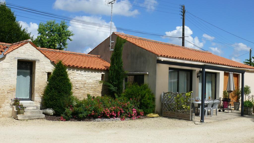 Gite Du Clos De La Vigne Montreuil  Ngoại thất bức ảnh